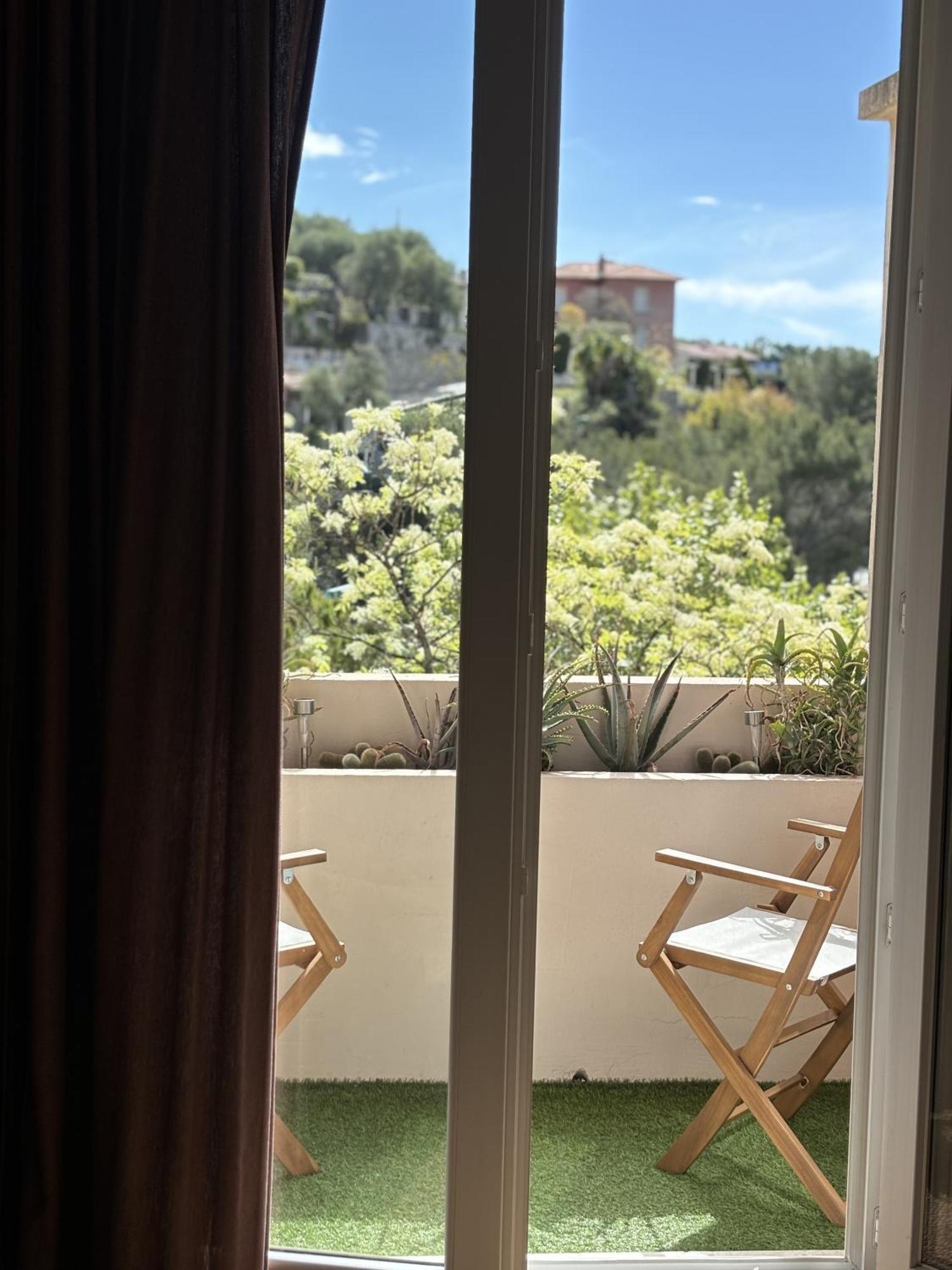 Apartament Eze Roc Zewnętrze zdjęcie