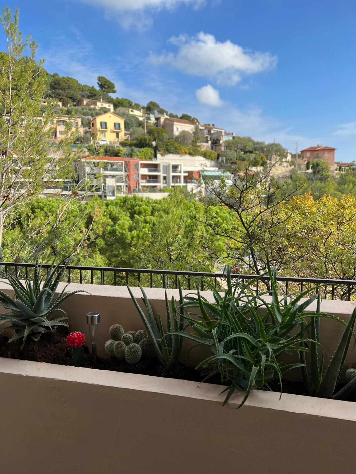 Apartament Eze Roc Zewnętrze zdjęcie